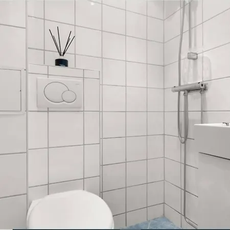 Appartement Stilren Og Sentral Byleilighet Med Balkong! *
